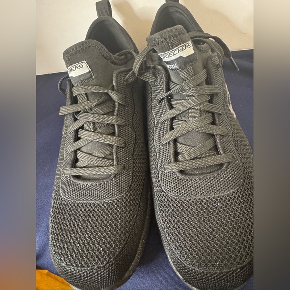 NWOT Women’s Sketcher Black Industrial Shoes with Comp Toe Size 8 - Picture 1 of 16